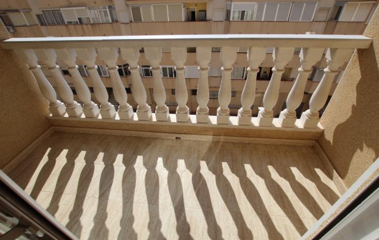 Venta - Apartamento - Guardamar del Segura - CENTRO