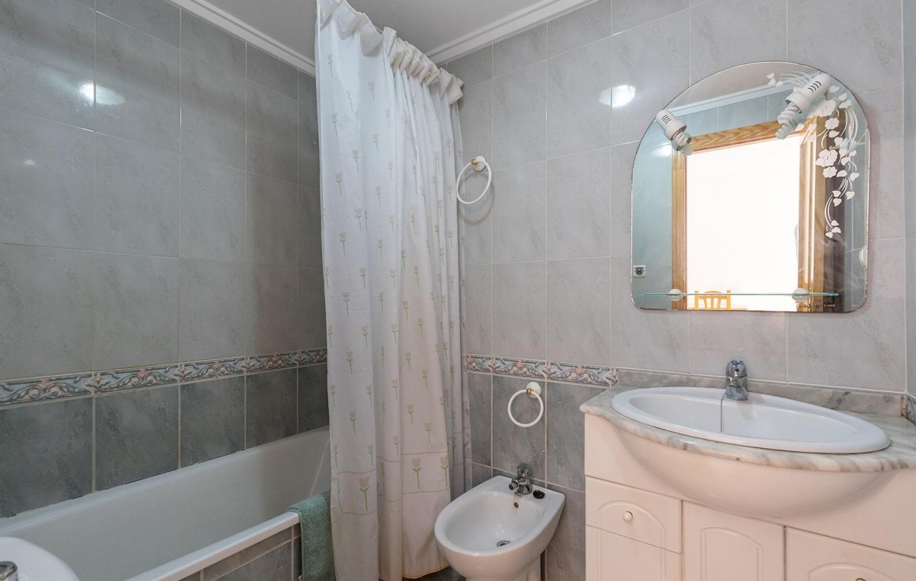 Revente - Appartement - Torrevieja - Centro