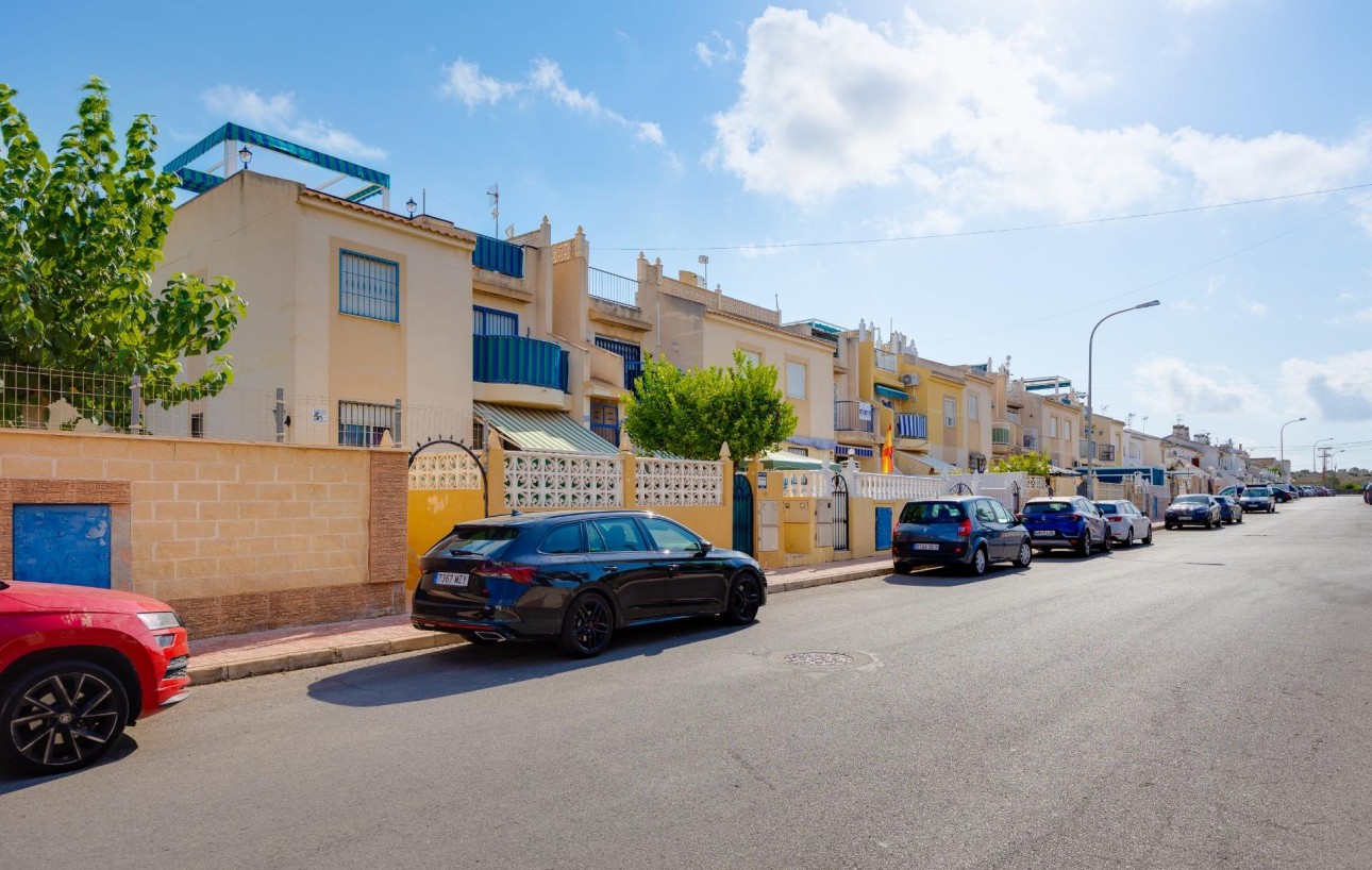 Venta - Bungalow Planta Baja - Torrevieja - La Siesta - El Salado - Torreta