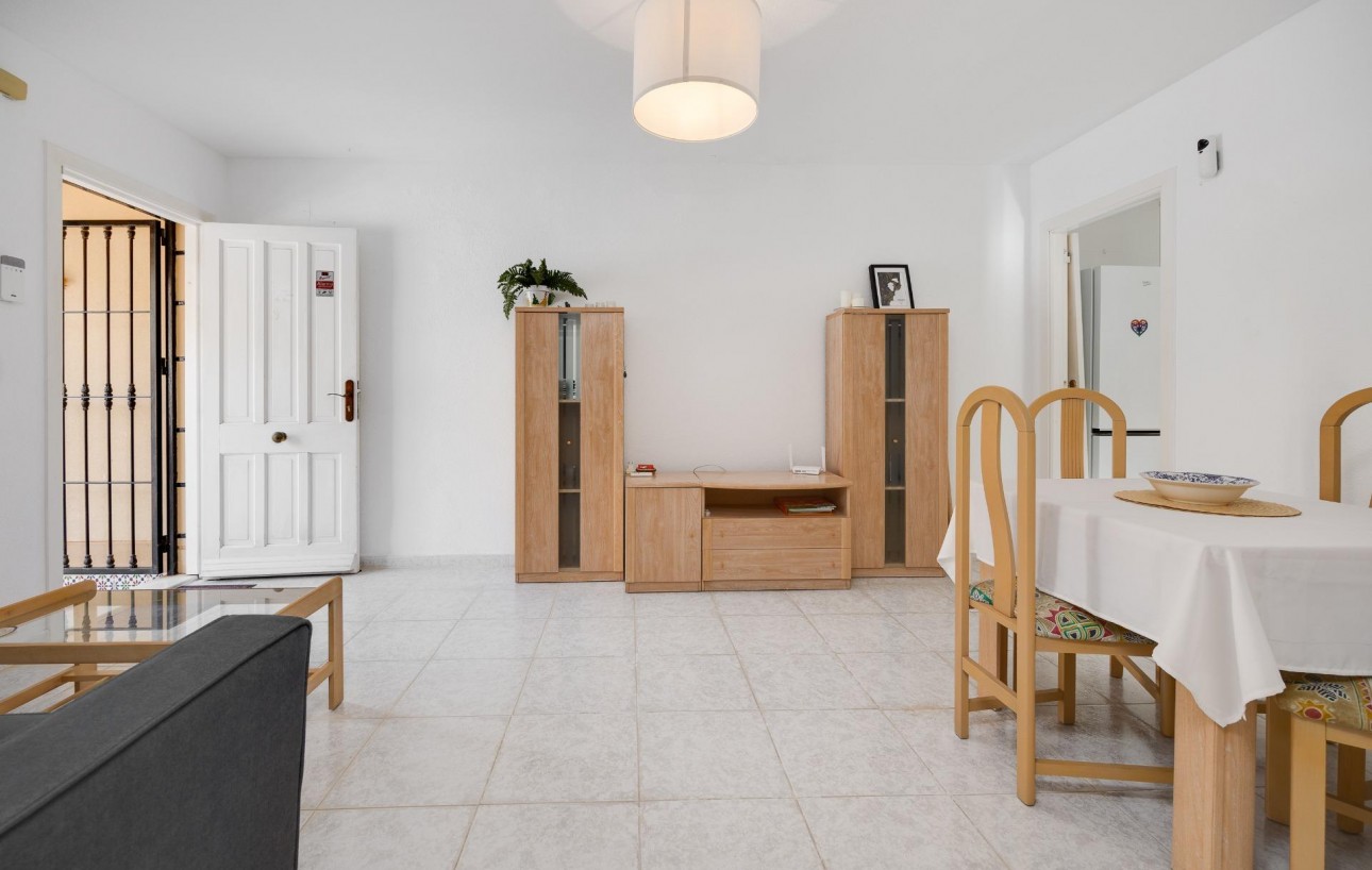 Venta - Bungalow Planta Baja - Torrevieja - La Siesta - El Salado - Torreta