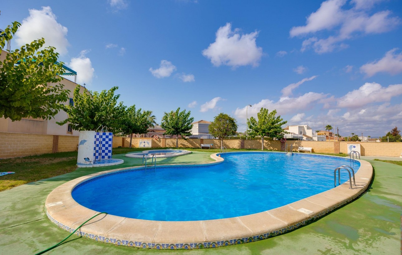 Venta - Bungalow Planta Baja - Torrevieja - La Siesta - El Salado - Torreta