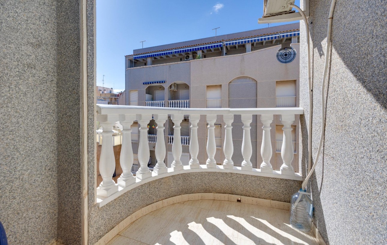 Sale - Apartment - Torrevieja - Habaneras