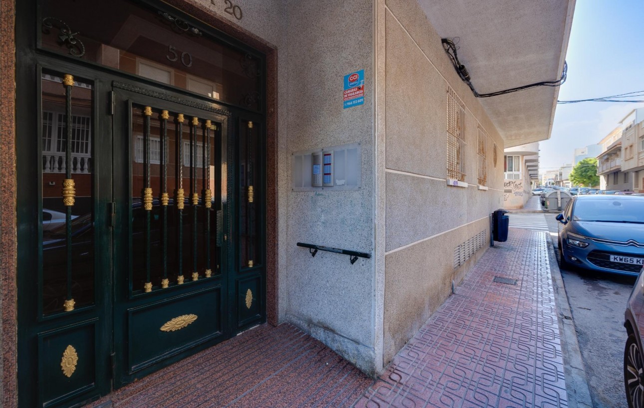 Sale - Apartment - Torrevieja - Habaneras