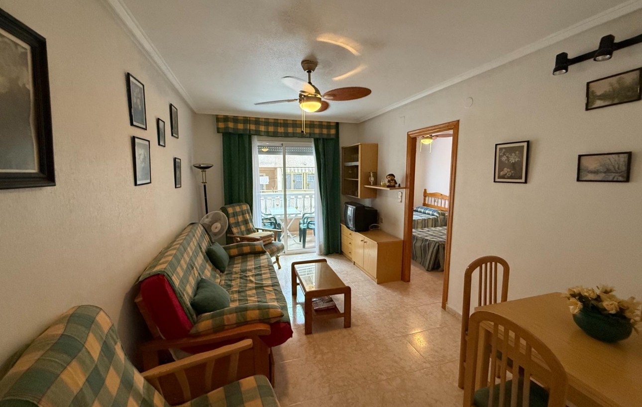 Venta - Apartamento - Torrevieja - Playa del cura
