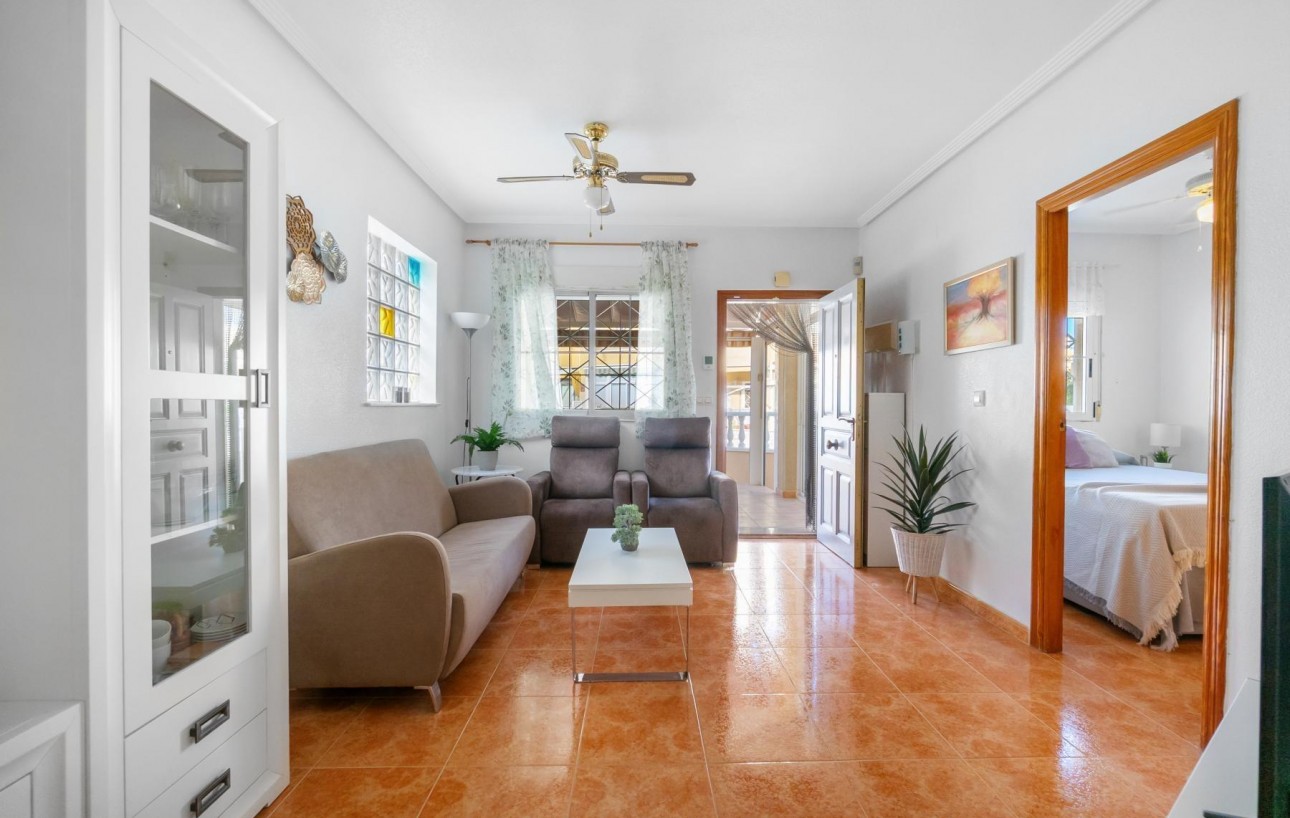 Venta - Chalet - Torrevieja - La Siesta - El Salado - Torreta