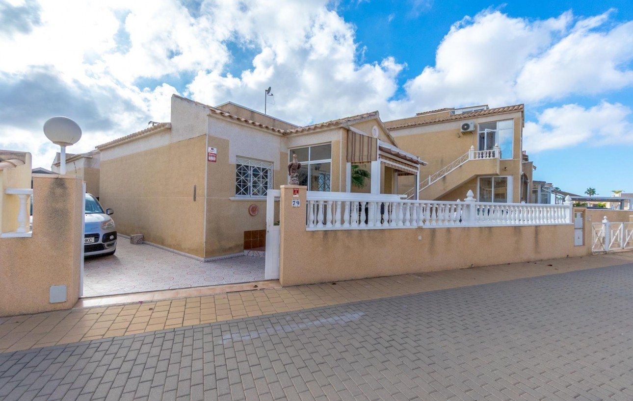 Venta - Chalet - Torrevieja - La Siesta - El Salado - Torreta
