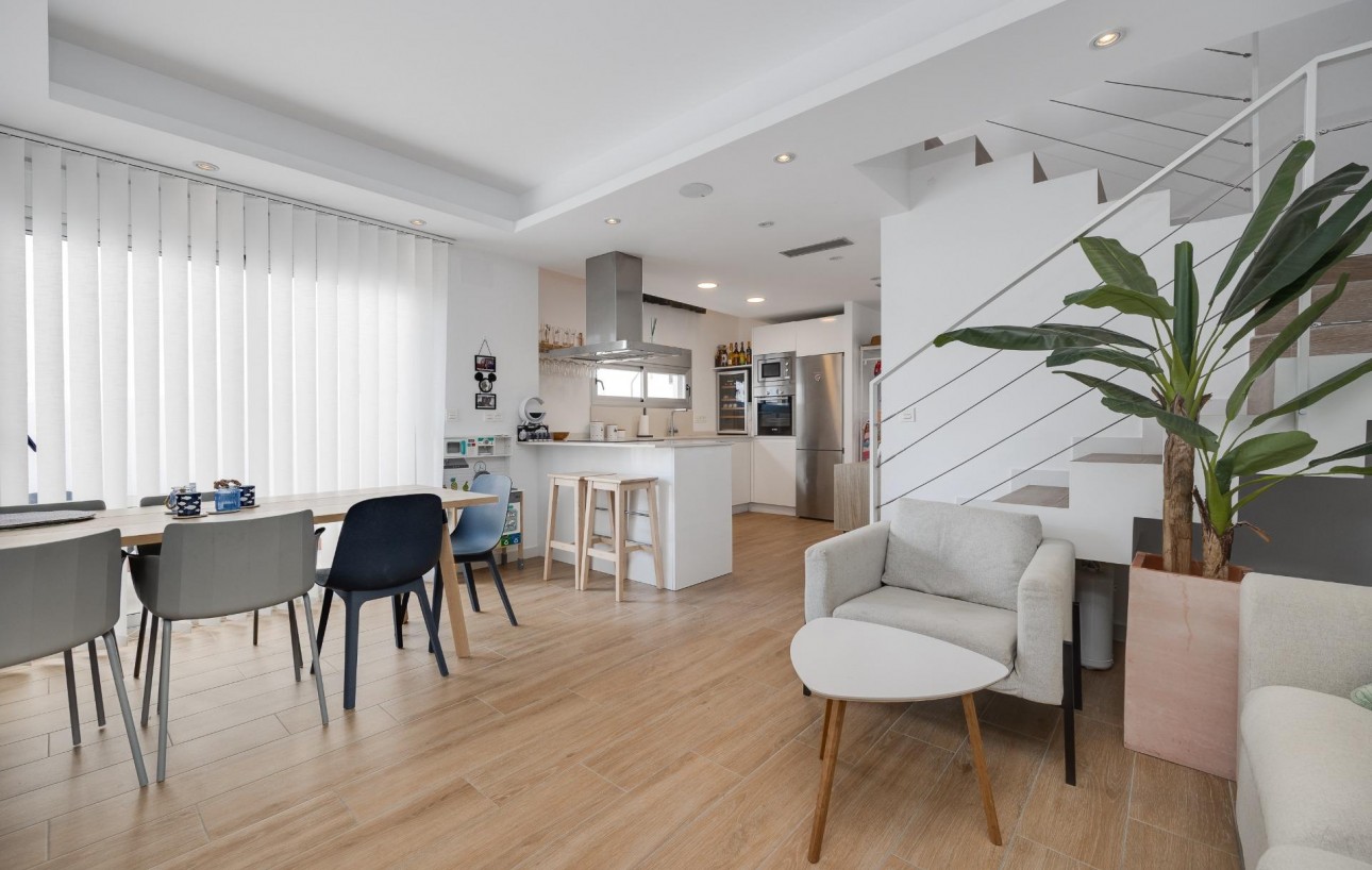 Venta - Chalet - Torrevieja - Los Frutales