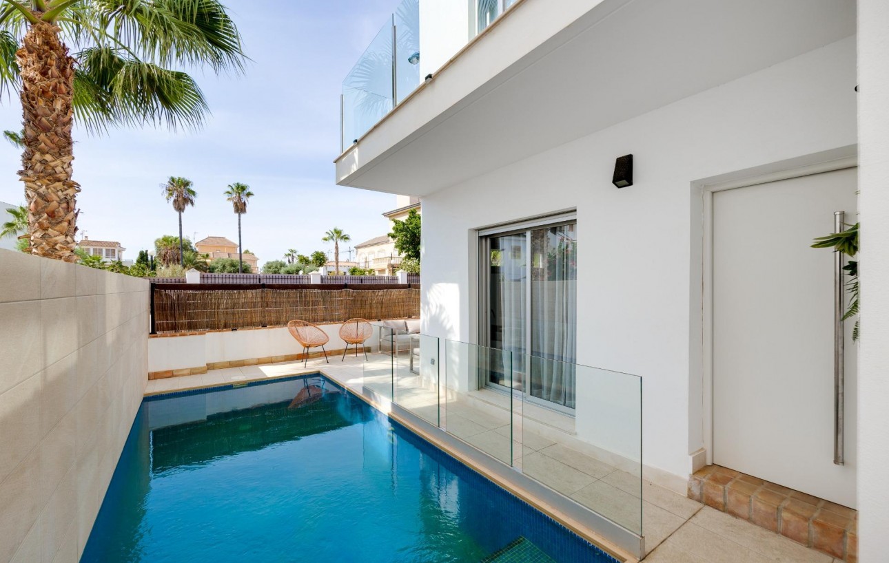 Venta - Chalet - Torrevieja - Los Frutales