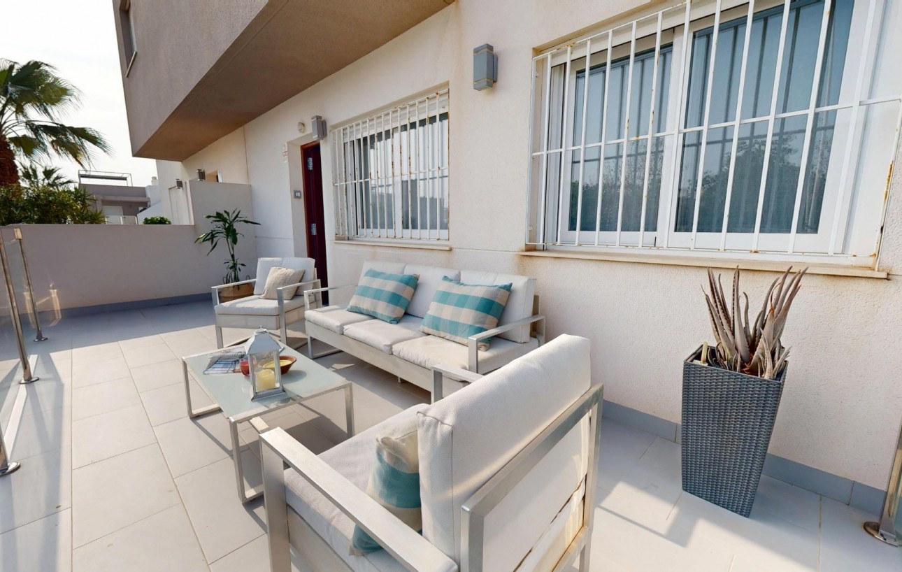 Venta - Chalet - Torrevieja - Aguas Nuevas