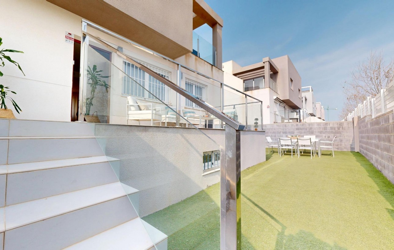 Venta - Chalet - Torrevieja - Aguas Nuevas