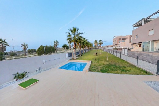 Venta - Chalet - Torrevieja - Aguas Nuevas