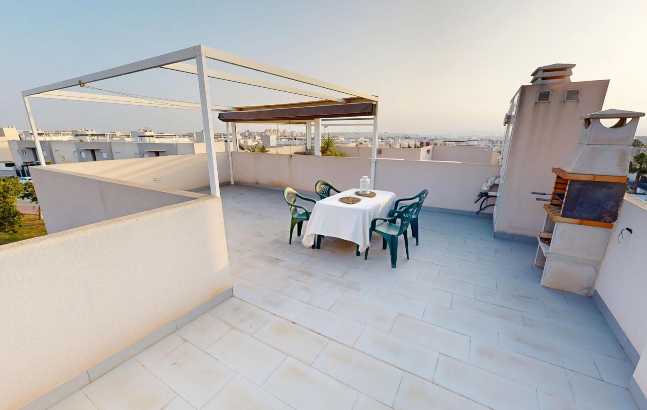 Venta - Chalet - Torrevieja - Aguas Nuevas