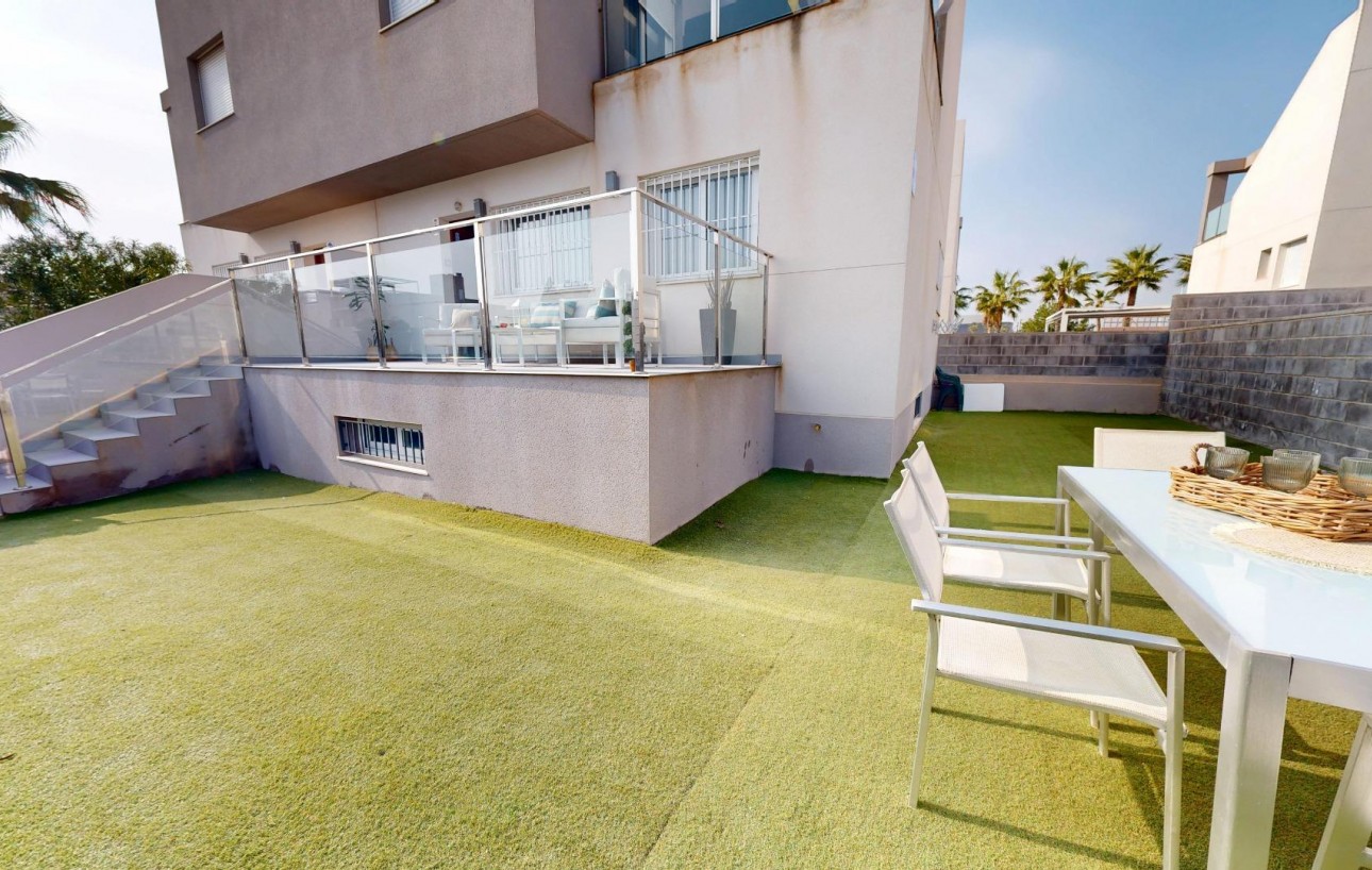 Venta - Chalet - Torrevieja - Aguas Nuevas