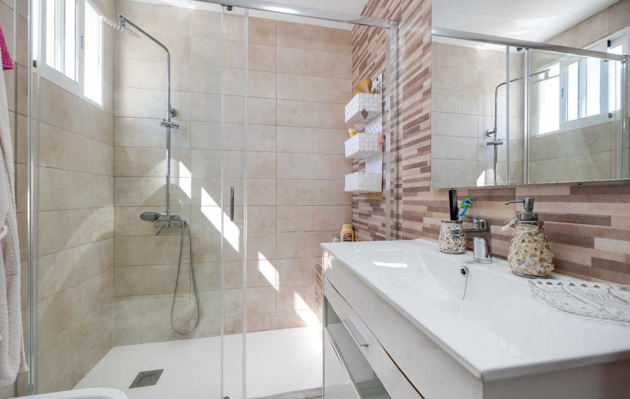 Venta - Ático - Torrevieja - Paseo maritimo