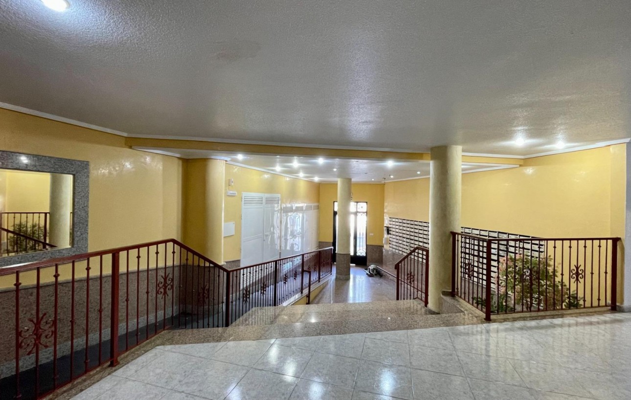 Venta - Piso - Torrevieja - Centro