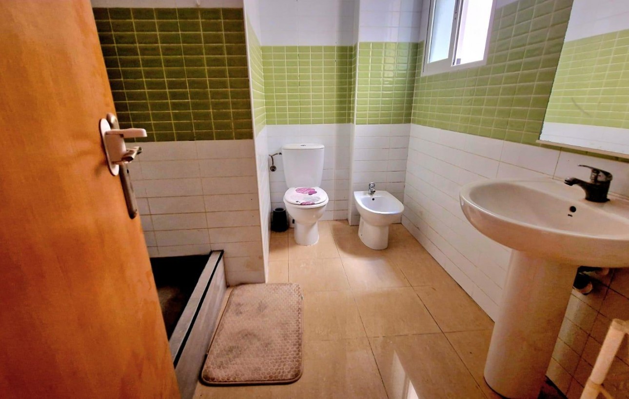 Resale - Lägenhet - Torrevieja - Centro