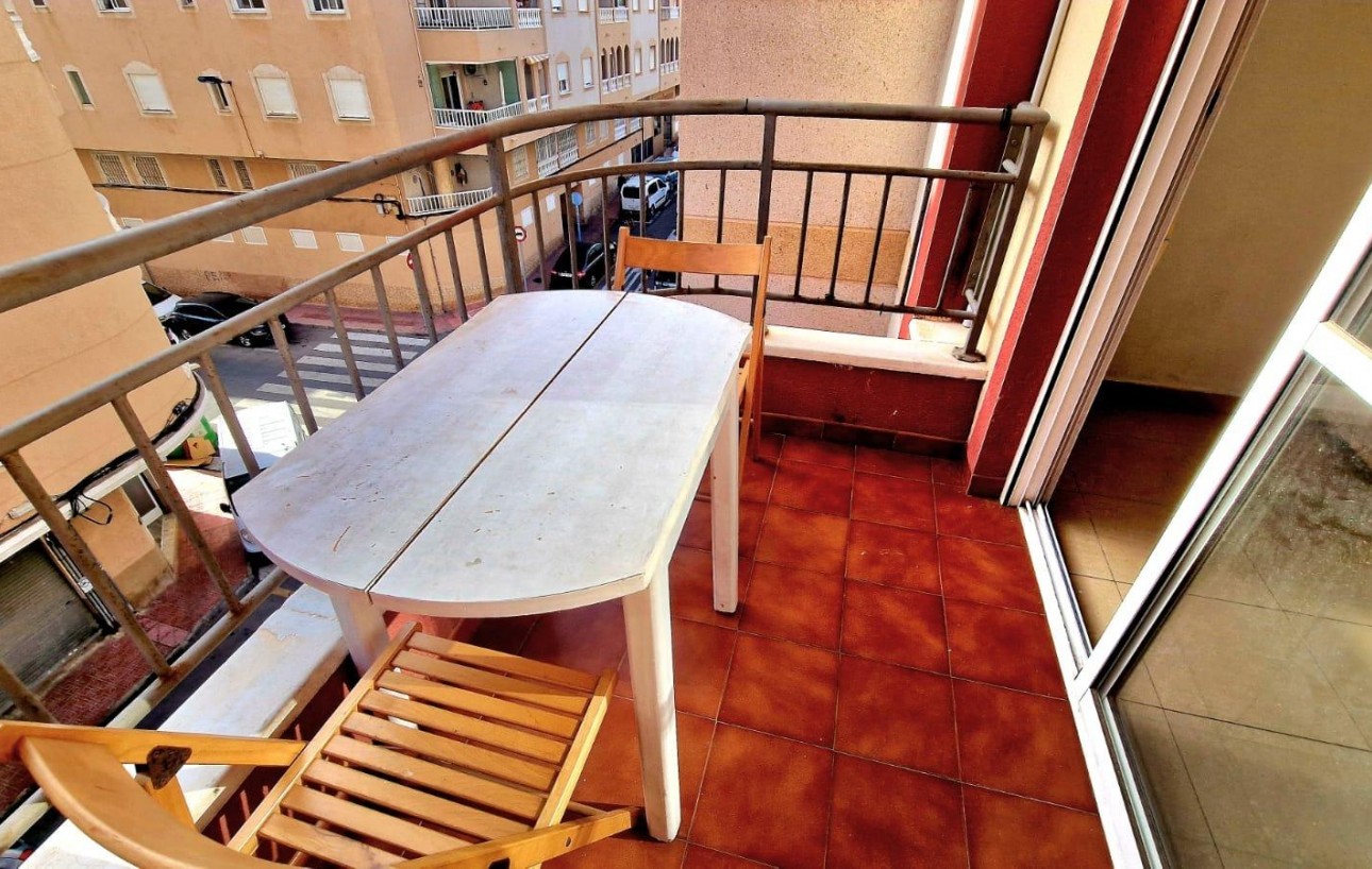 Resale - Lägenhet - Torrevieja - Centro