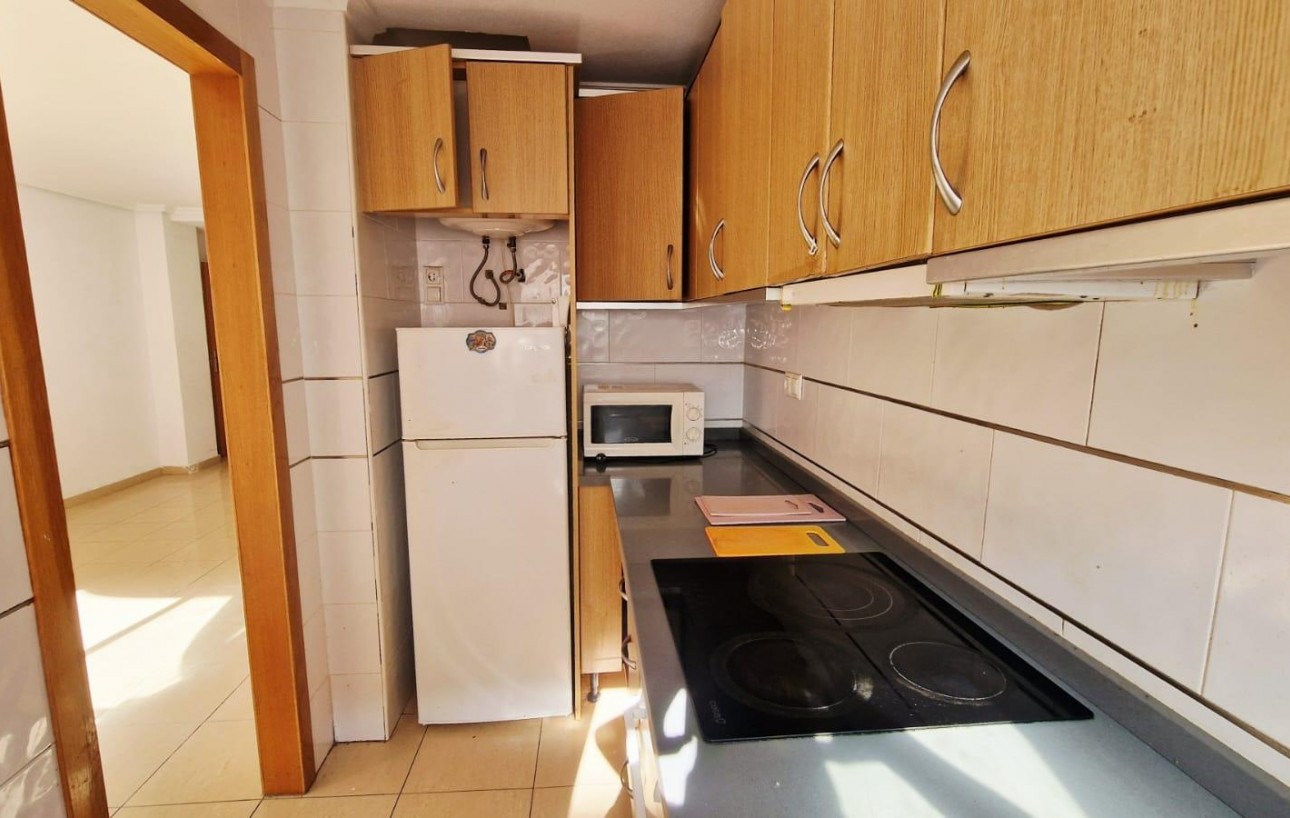 Resale - Lägenhet - Torrevieja - Centro