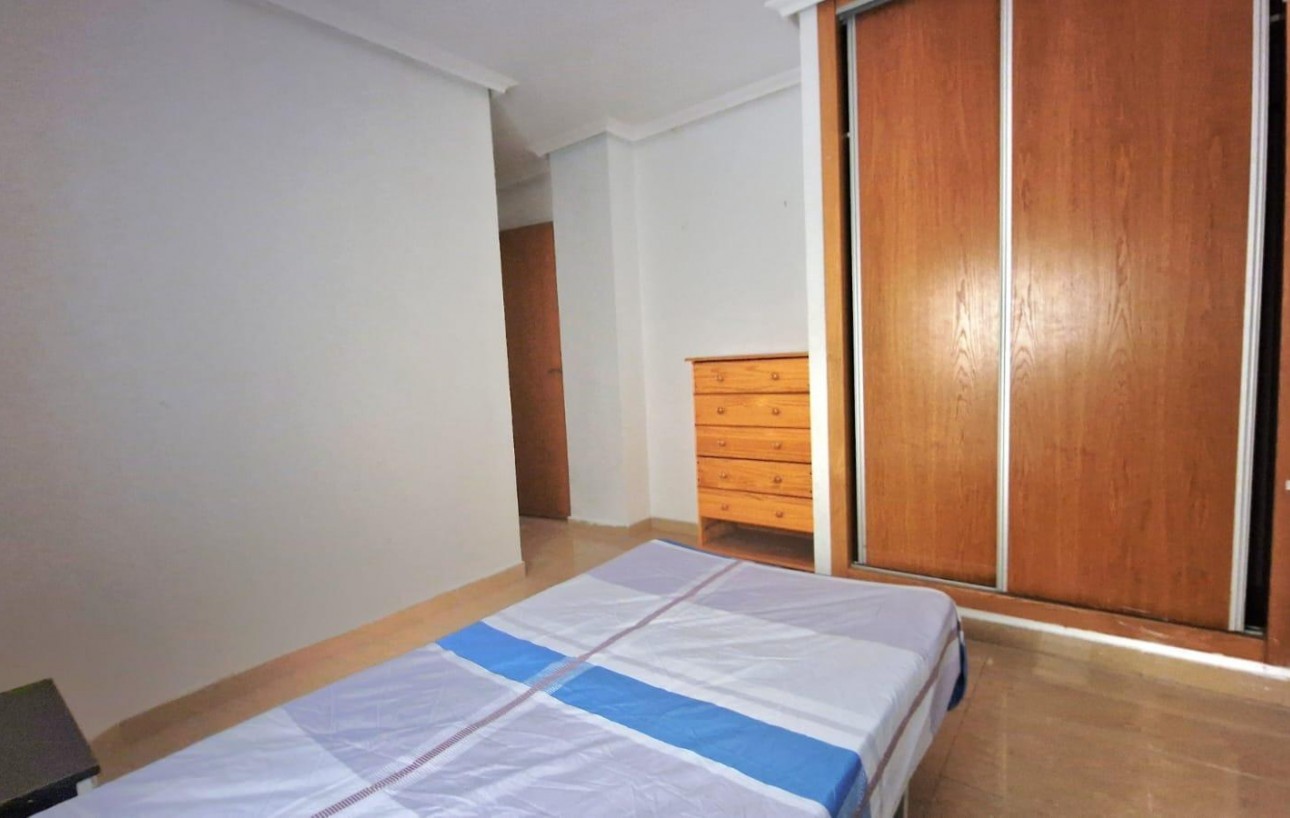 Resale - Lägenhet - Torrevieja - Centro