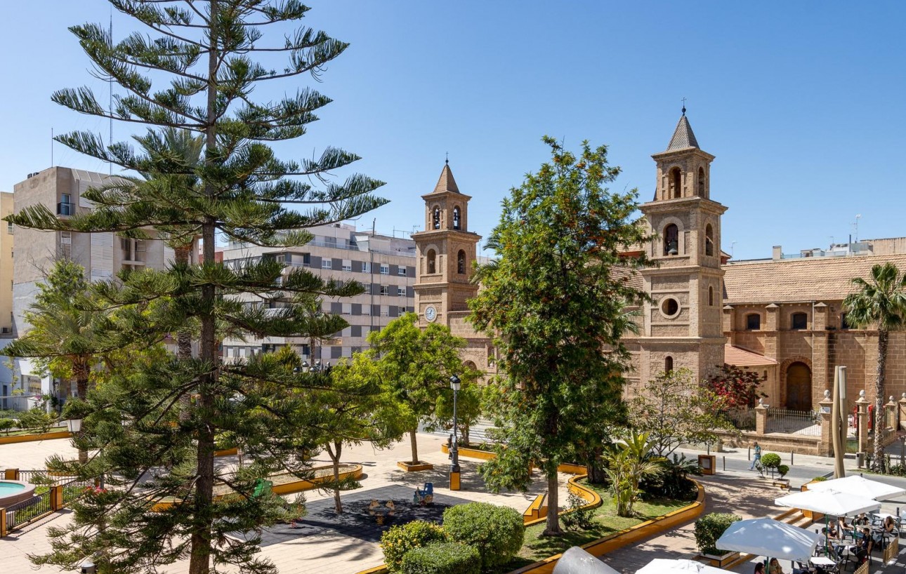 Resale - Lägenhet - Torrevieja - Centro