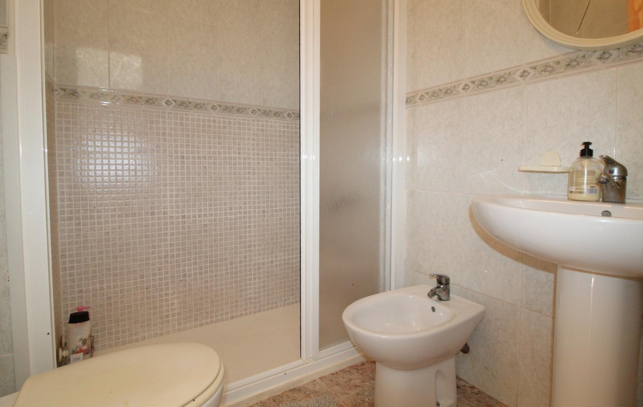 Resale - Lägenhet - Torrevieja - Playa del cura