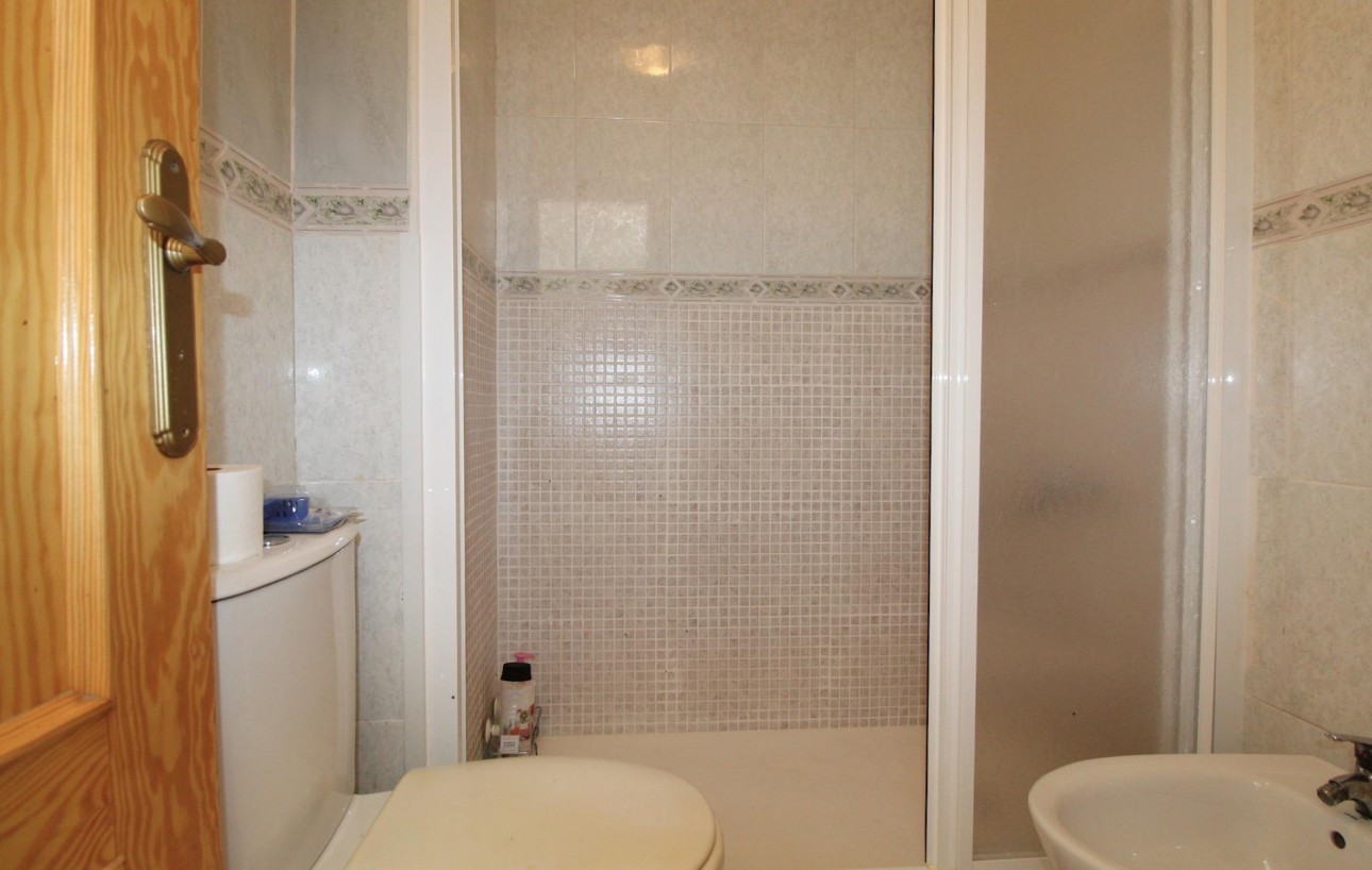 Resale - Lägenhet - Torrevieja - Playa del cura