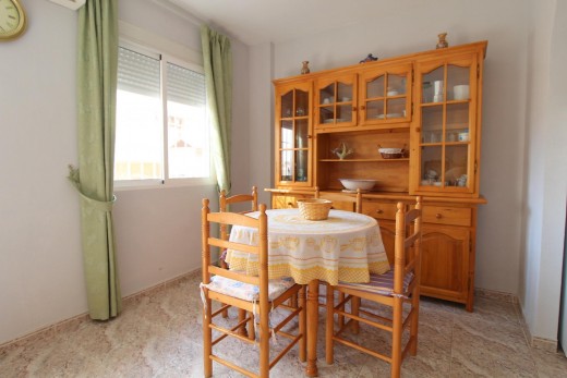 Resale - Lägenhet - Torrevieja - Playa del cura