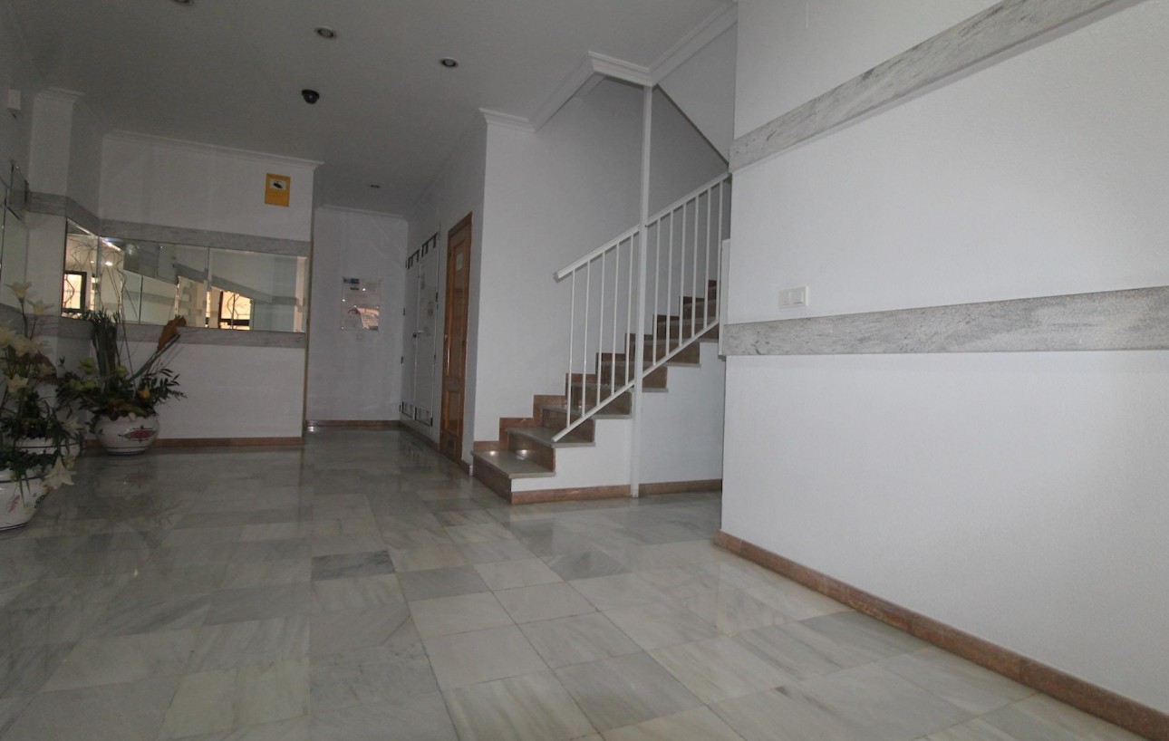 Resale - Lägenhet - Torrevieja - Playa del cura