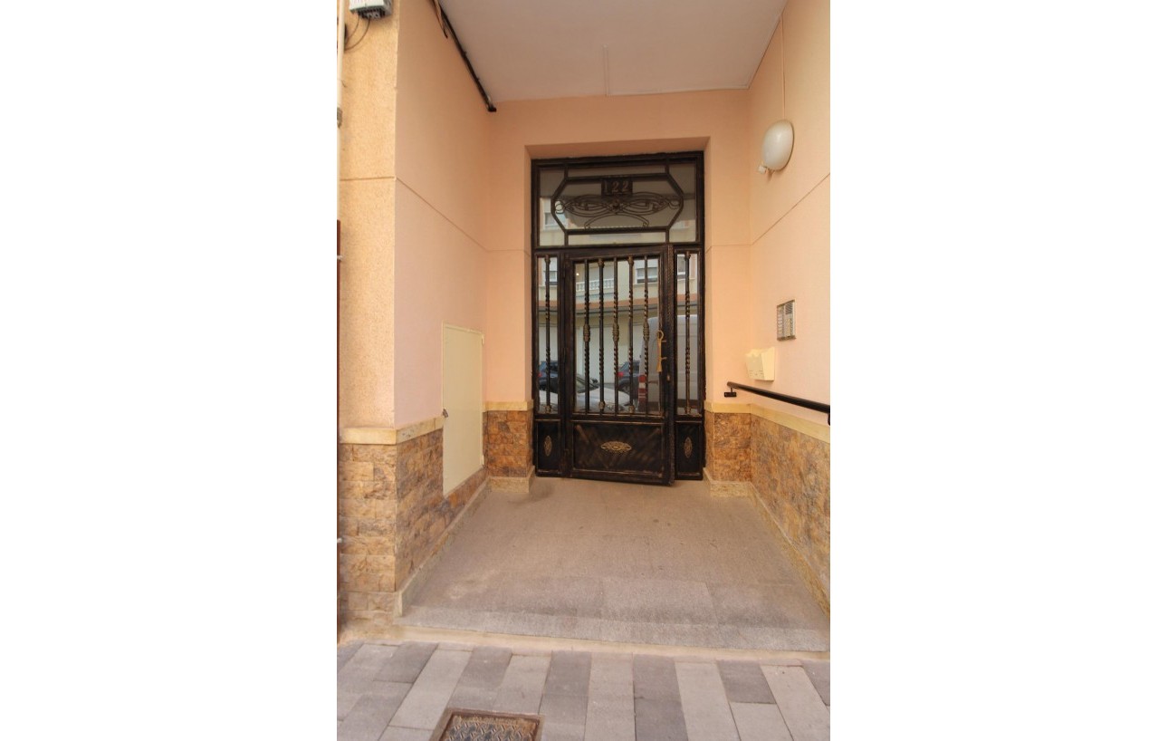 Resale - Lägenhet - Torrevieja - Playa del cura