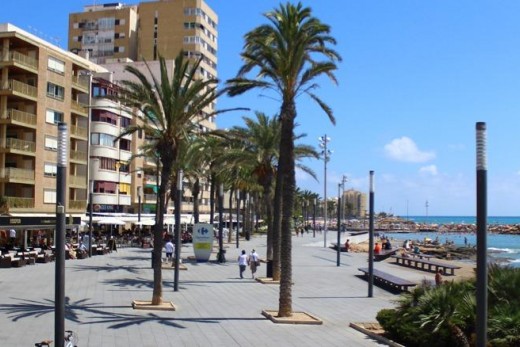 Resale - Lägenhet - Torrevieja - Playa del cura