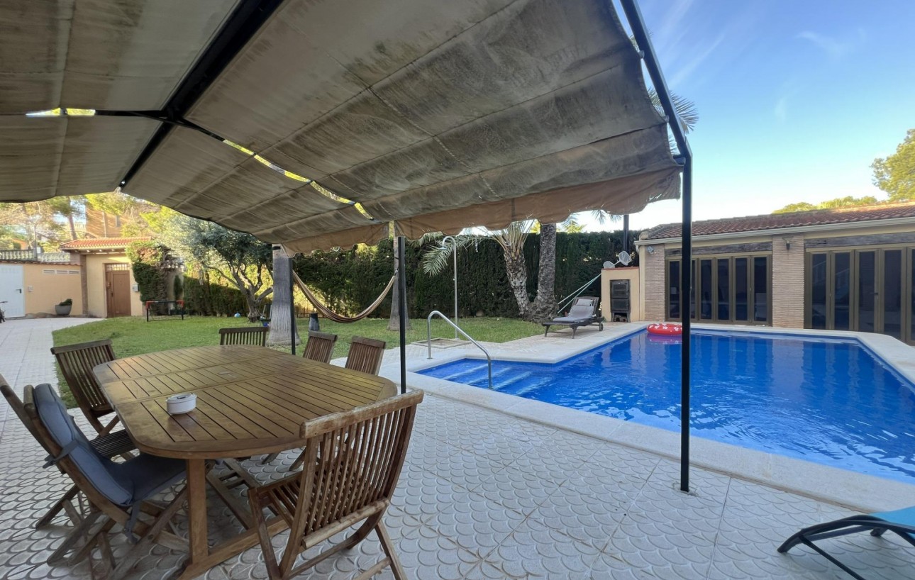 Venta - Chalet - Torrevieja - Los balcones