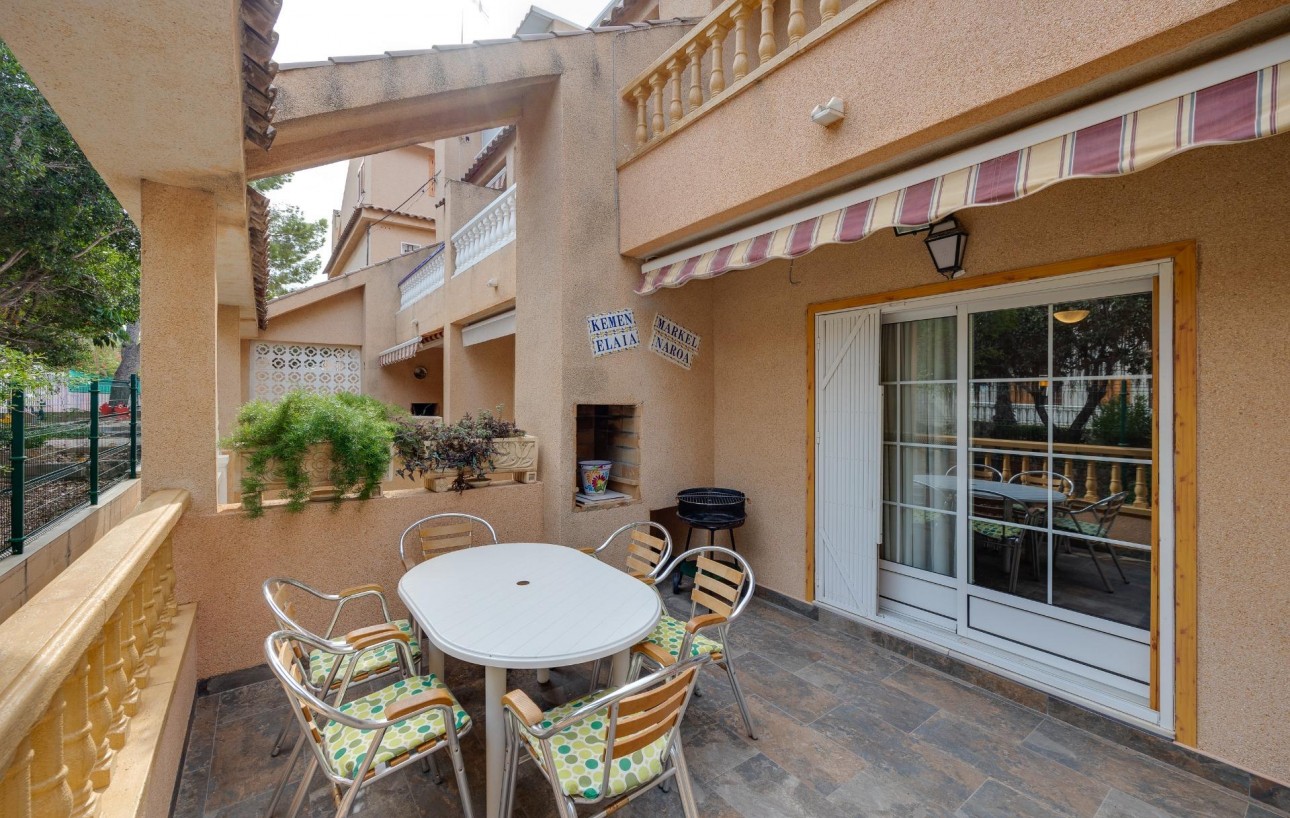 Venta - Chalet - Torrevieja - Rocio del mar