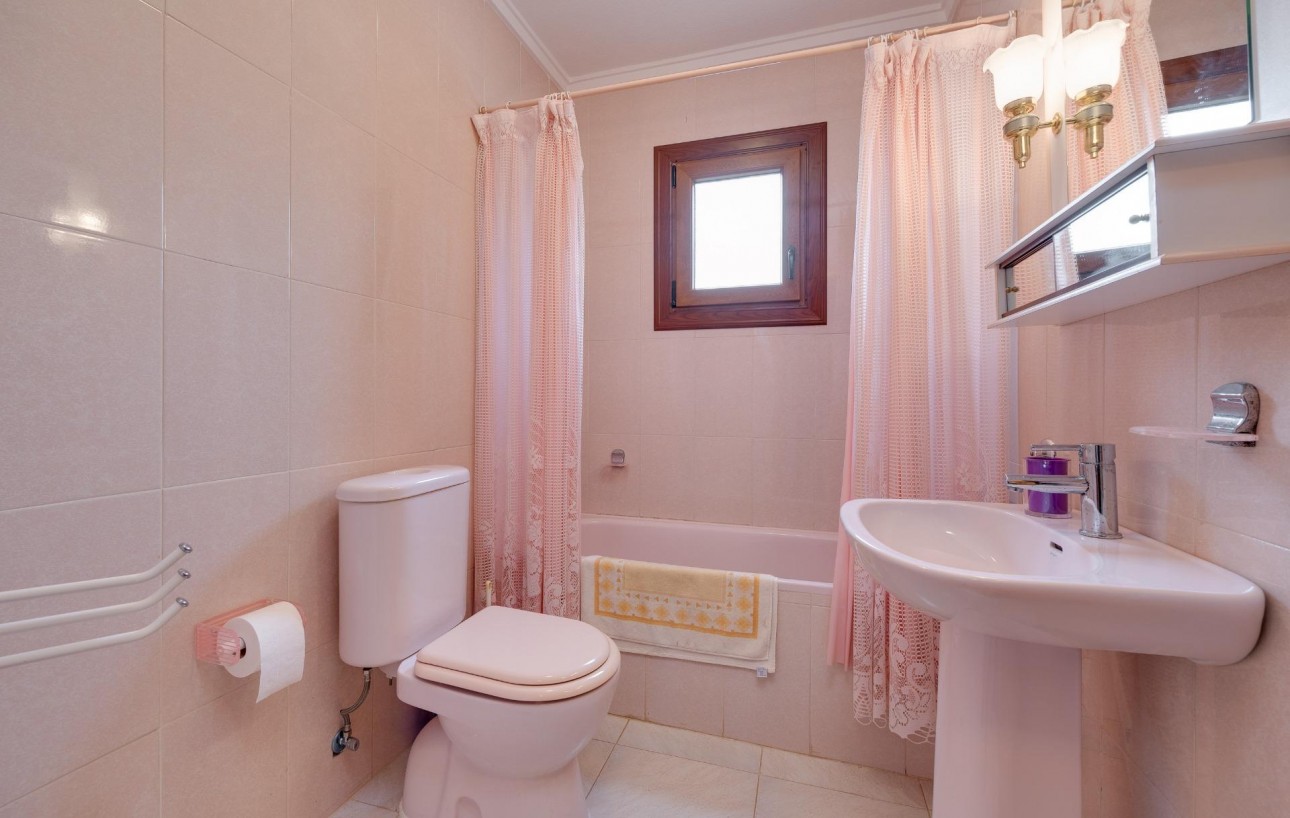 Venta - Chalet - Torrevieja - Rocio del mar