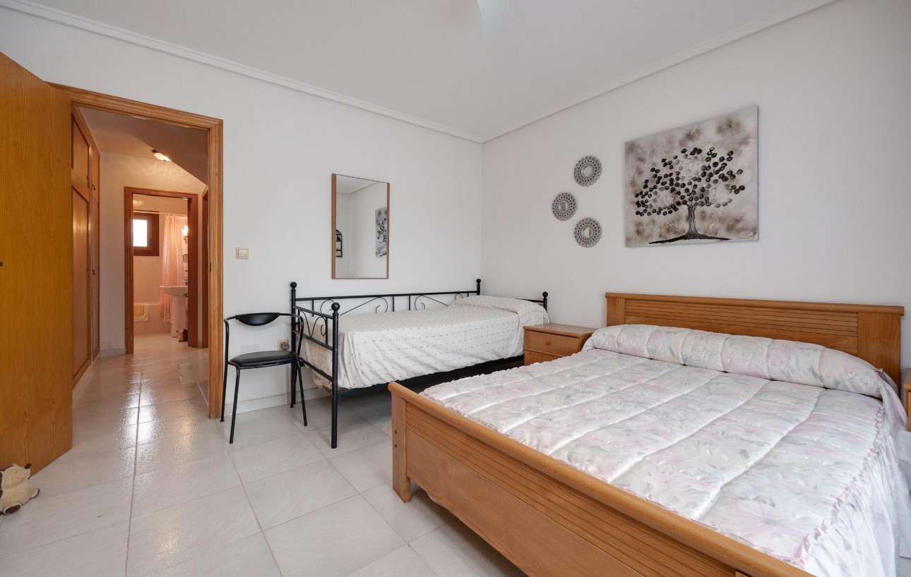 Venta - Chalet - Torrevieja - Rocio del mar