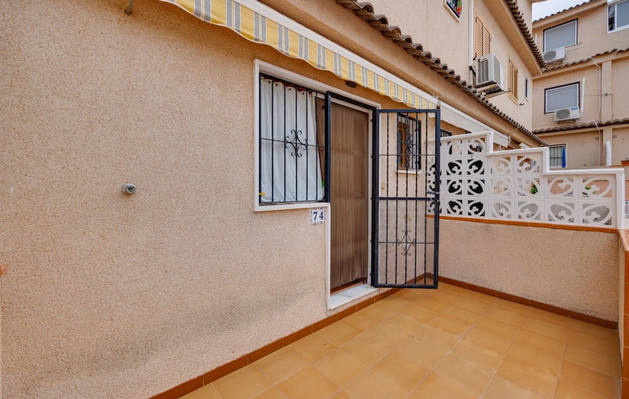 Venta - Chalet - Torrevieja - Rocio del mar