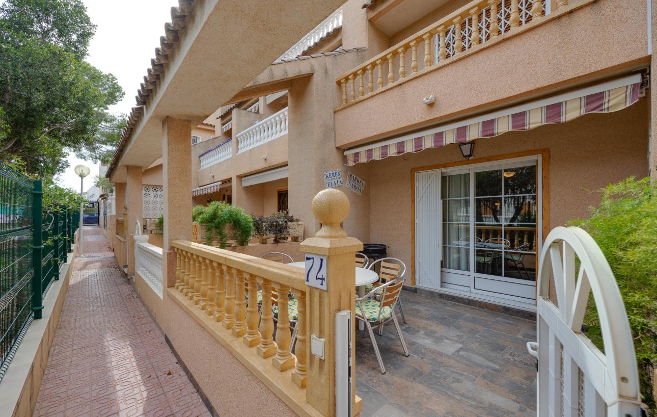 Venta - Chalet - Torrevieja - Rocio del mar