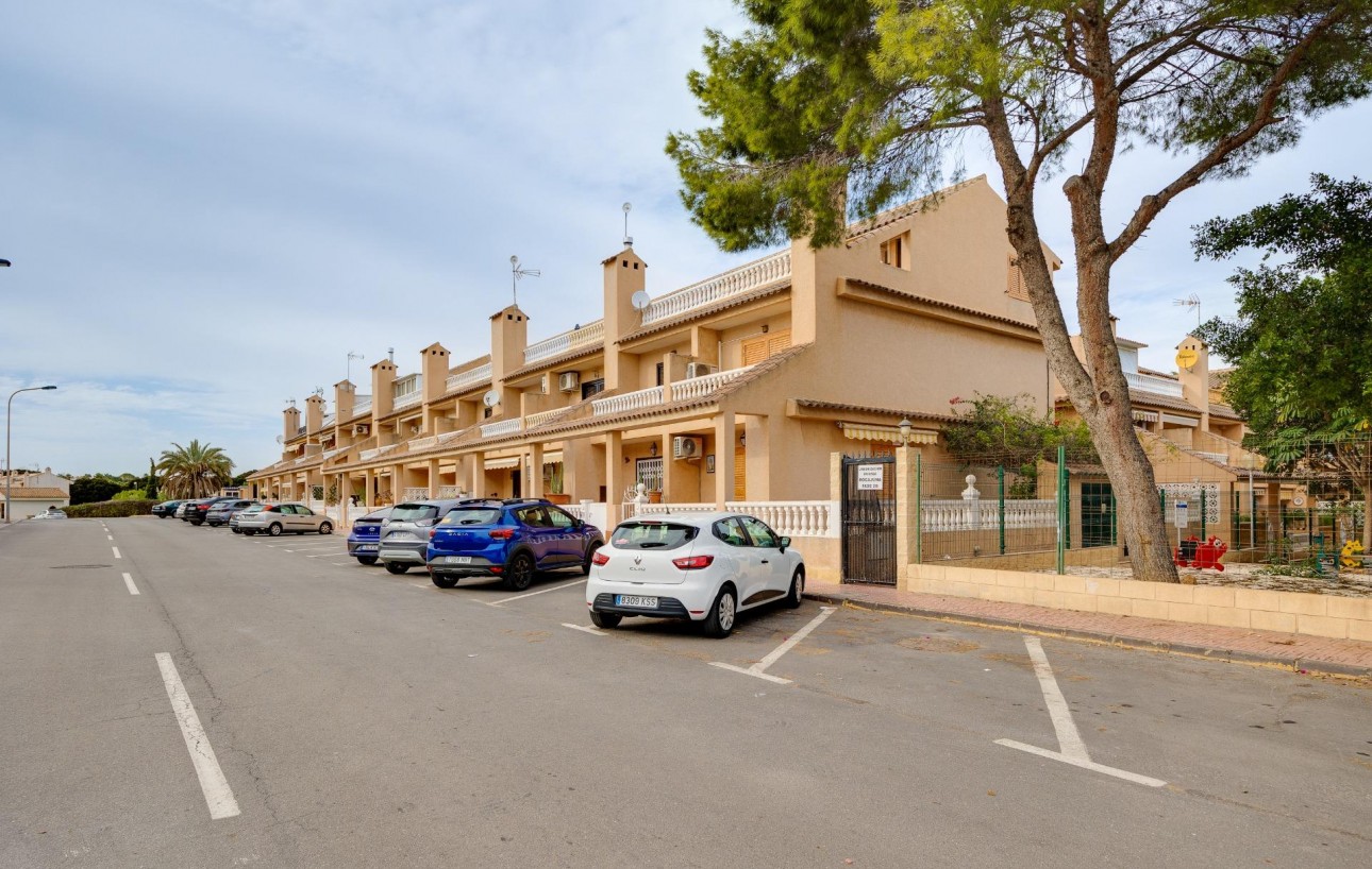 Venta - Chalet - Torrevieja - Rocio del mar