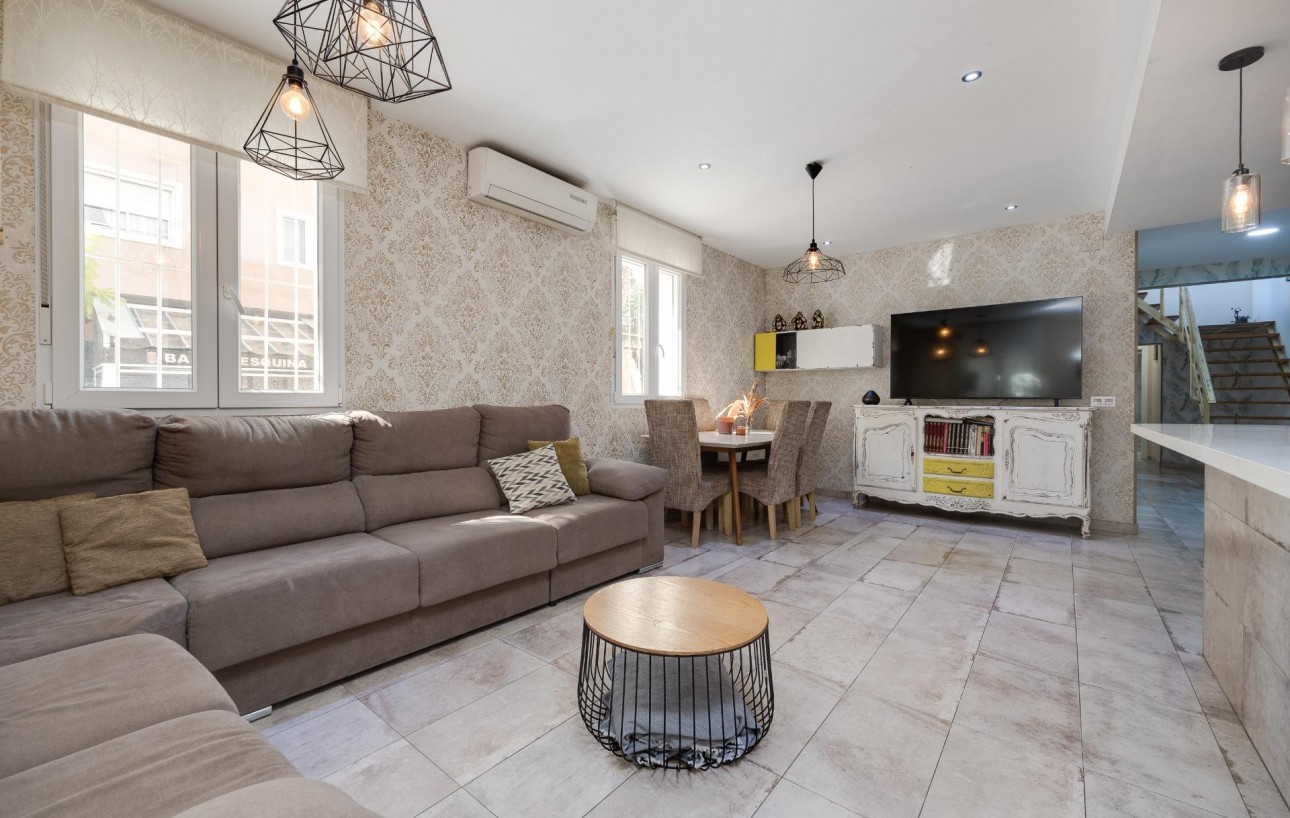 Venta - Casa - Torrevieja - Centro