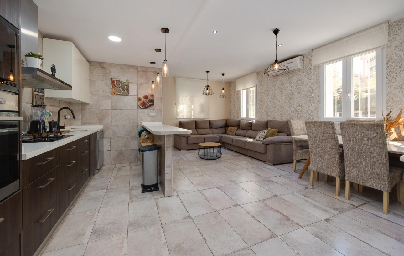 Venta - Casa - Torrevieja - Centro