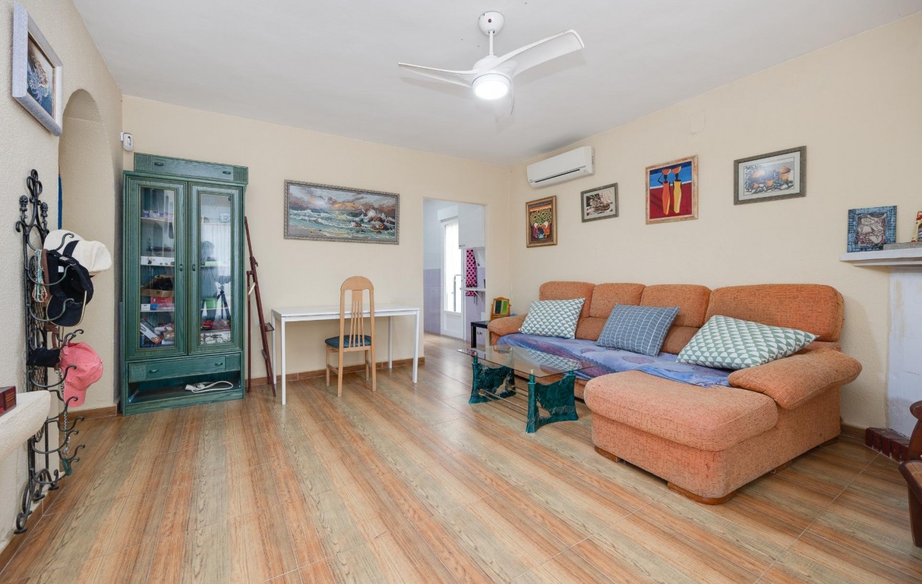 Venta - Chalet - Torrevieja - Los balcones