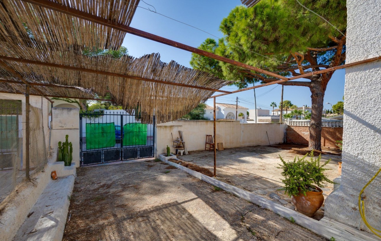 Venta - Chalet - Torrevieja - Los balcones