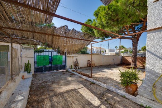 Venta - Chalet - Torrevieja - Los balcones