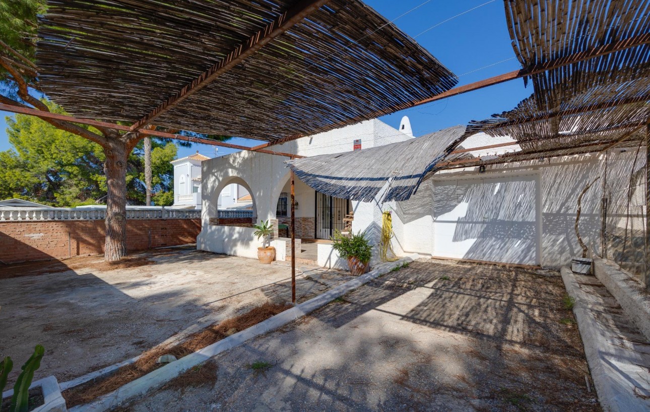 Venta - Chalet - Torrevieja - Los balcones