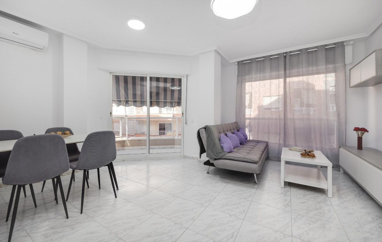 Venta - Apartamento - Torrevieja - Playa de los locos