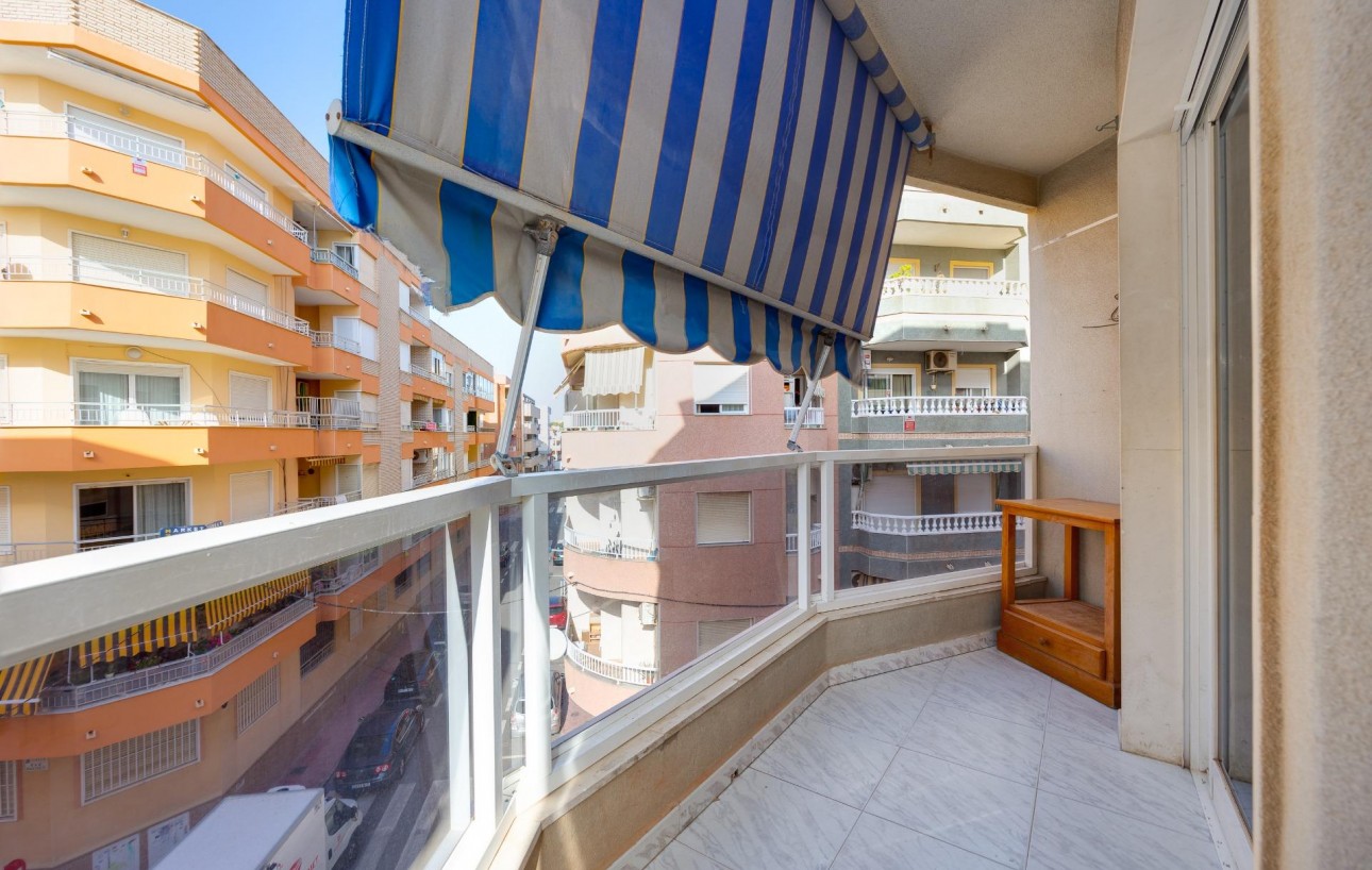 Venta - Apartamento - Torrevieja - Playa de los locos