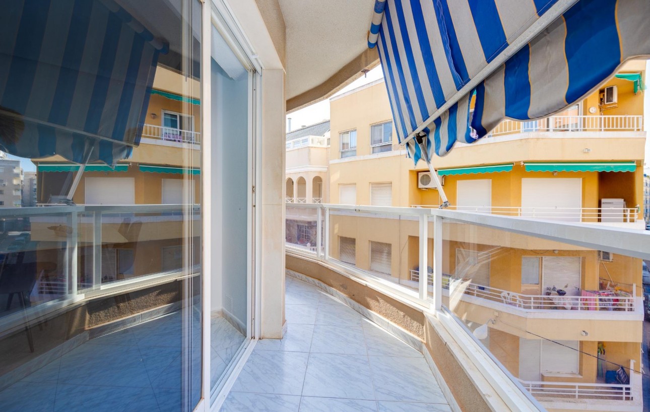 Venta - Apartamento - Torrevieja - Playa de los locos