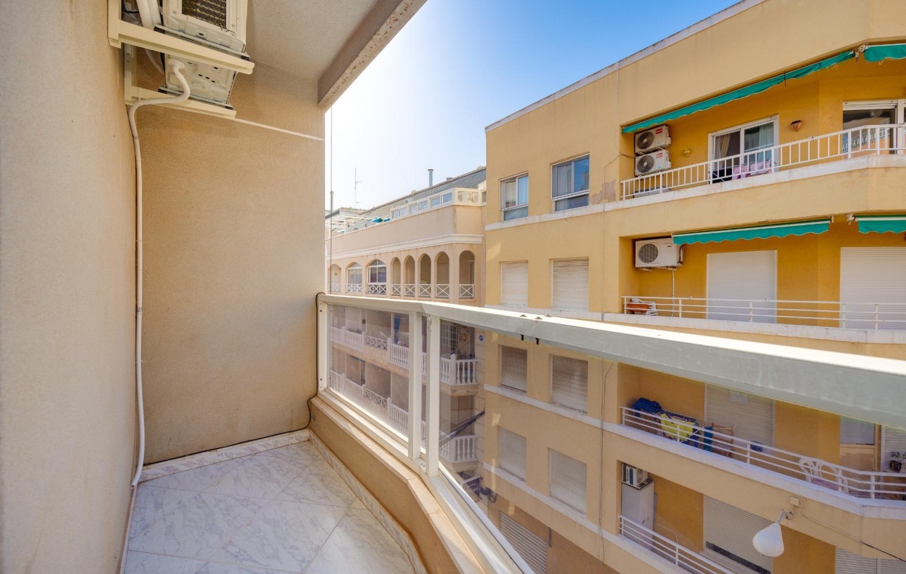 Venta - Apartamento - Torrevieja - Playa de los locos