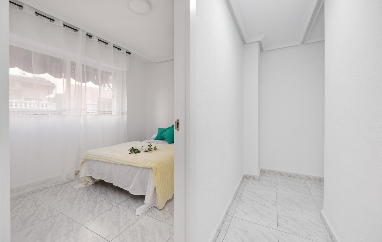 Venta - Apartamento - Torrevieja - Playa de los locos