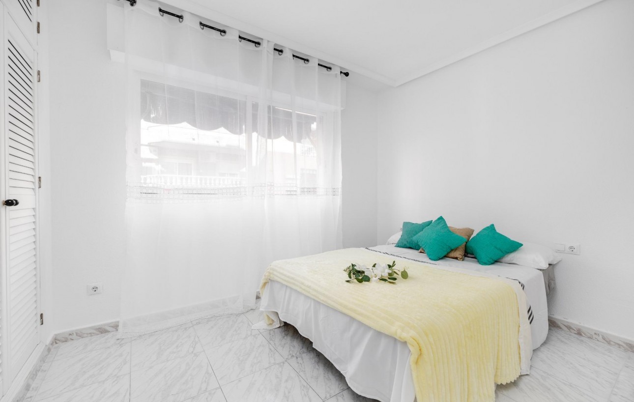 Venta - Apartamento - Torrevieja - Playa de los locos