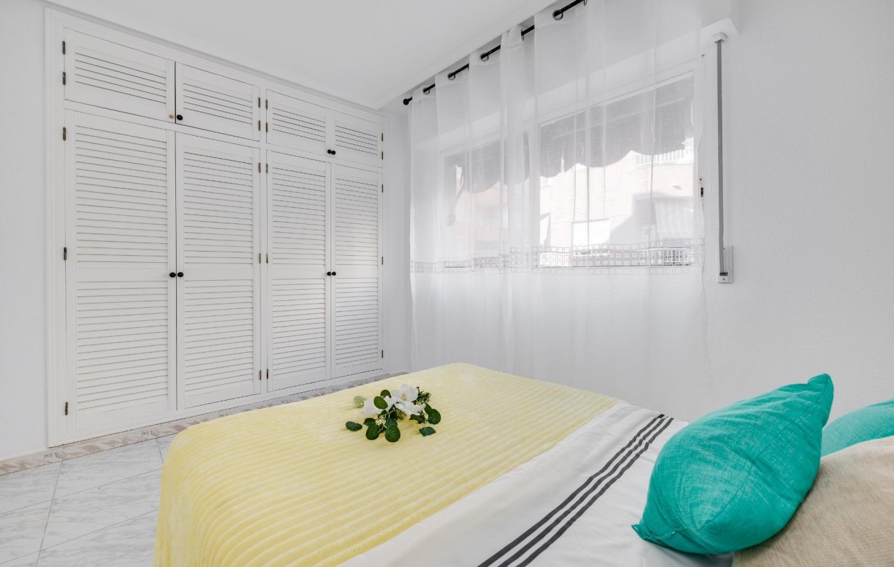 Venta - Apartamento - Torrevieja - Playa de los locos